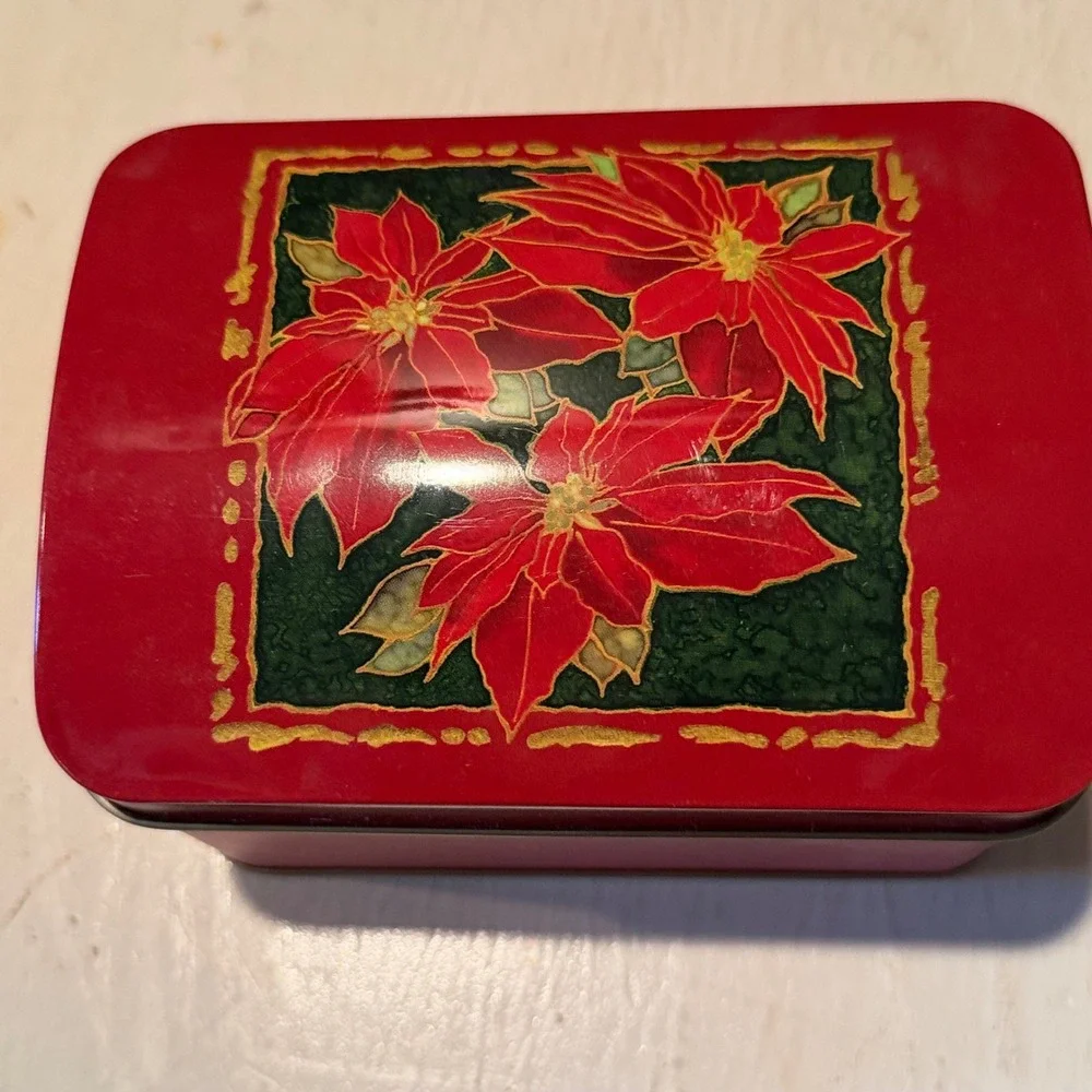Red Tin Box Poinsettia Flowers Holiday Christmas‎ Storage Keepsake
